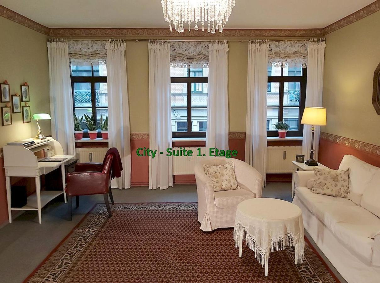 City-Ferienwohnungen-Dresden - Zentral Gelegen Im Haus Louisenstrasse 11 - Dresden-Neustadt ภายนอก รูปภาพ