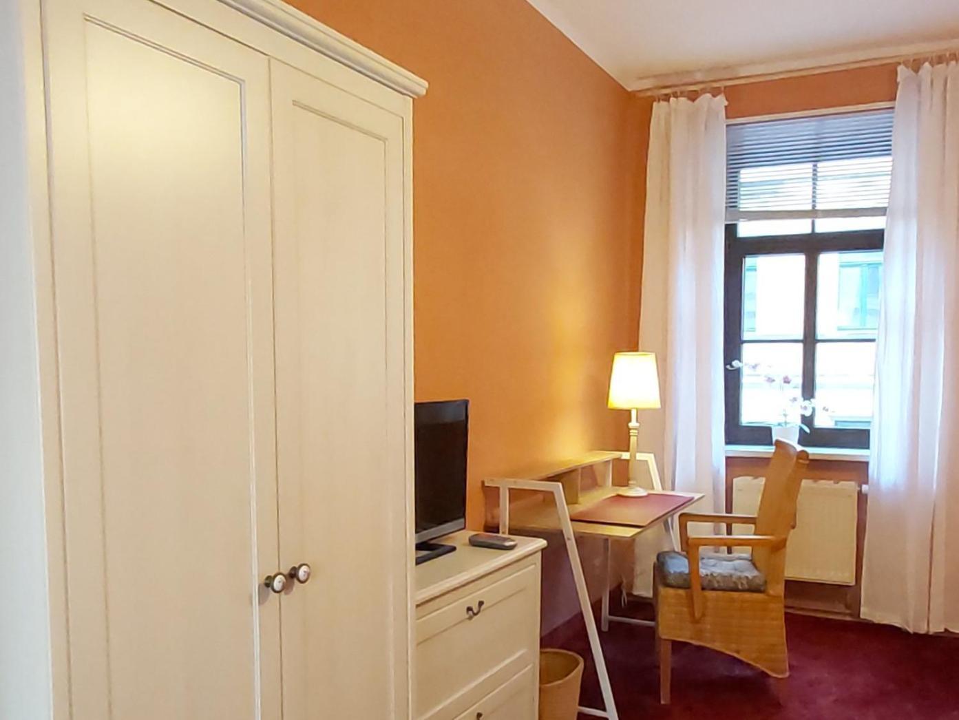 City-Ferienwohnungen-Dresden - Zentral Gelegen Im Haus Louisenstrasse 11 - Dresden-Neustadt ภายนอก รูปภาพ