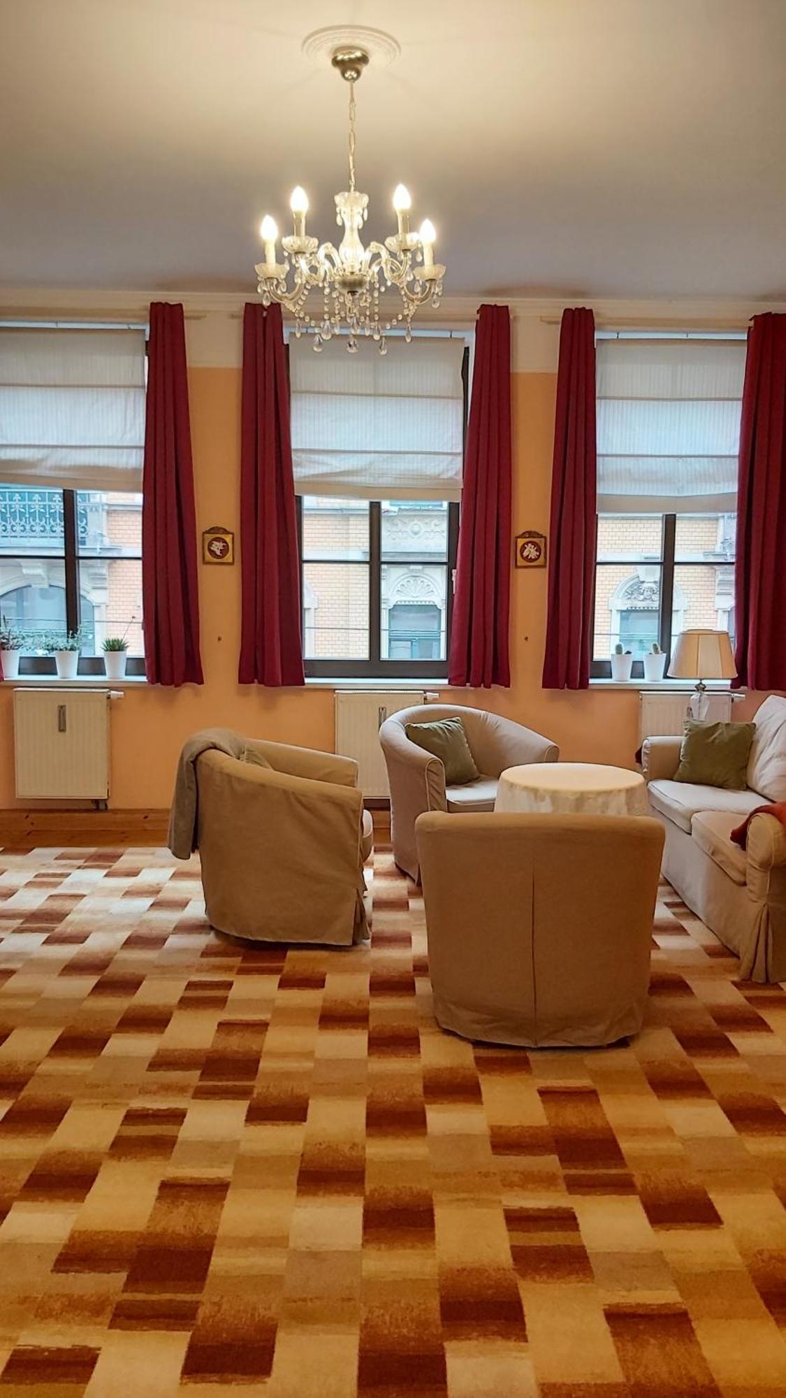 City-Ferienwohnungen-Dresden - Zentral Gelegen Im Haus Louisenstrasse 11 - Dresden-Neustadt ภายนอก รูปภาพ